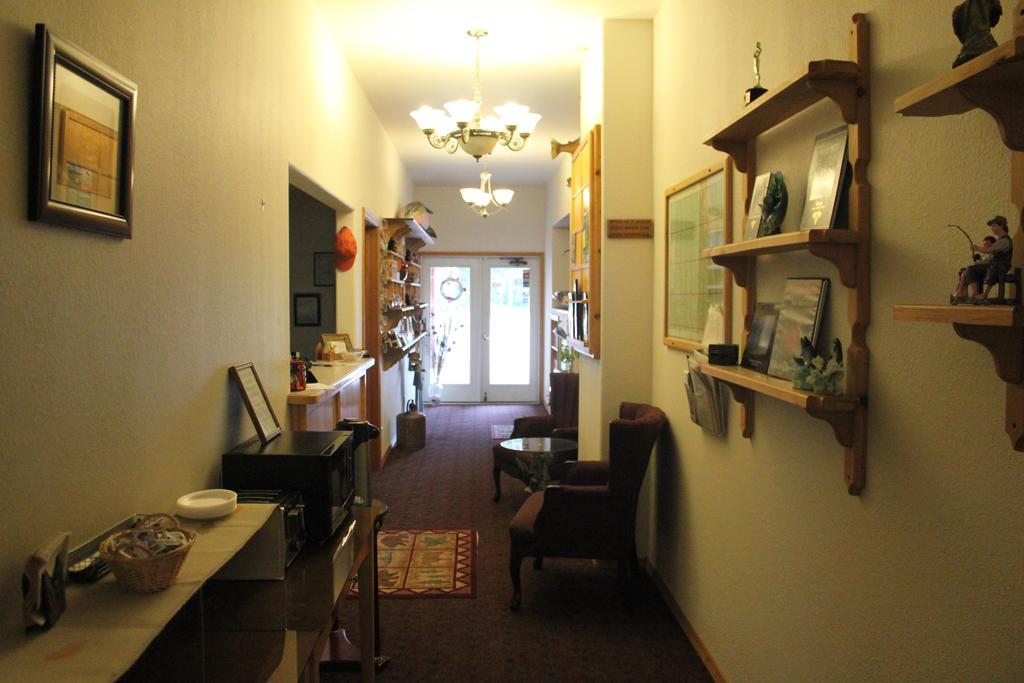 Caboose Motel Libby Bagian luar foto