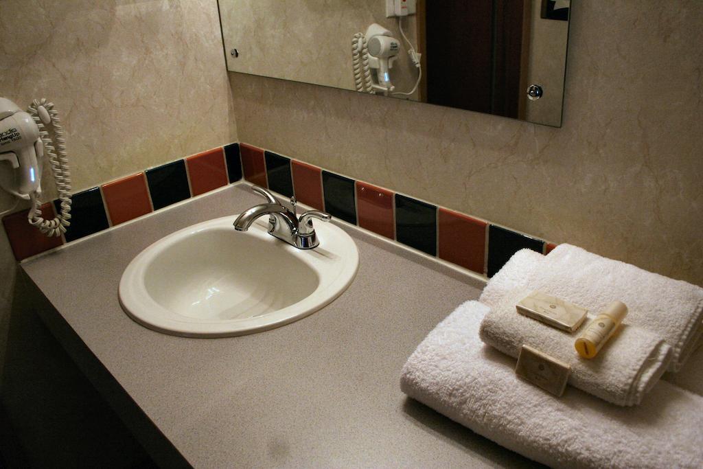 Caboose Motel Libby Ruang foto